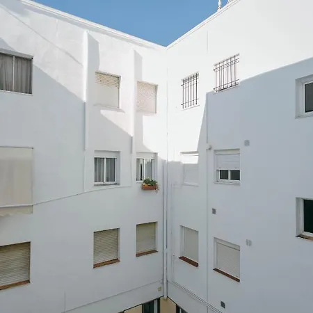 Elegant And Luxury 2bd 2bth- Alfalfa Apartment