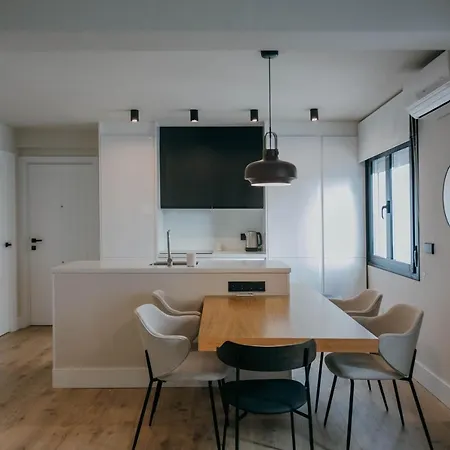 Elegant And Luxury 2bd 2bth- Alfalfa *