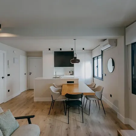 Elegant And Luxury 2bd 2bth- Alfalfa Apartment Seville
